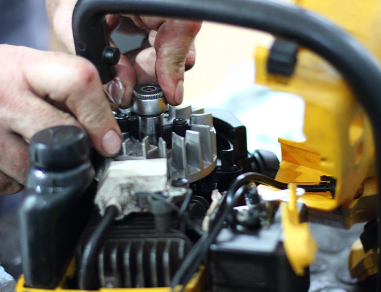  Naprawa sprzętu budowlanego